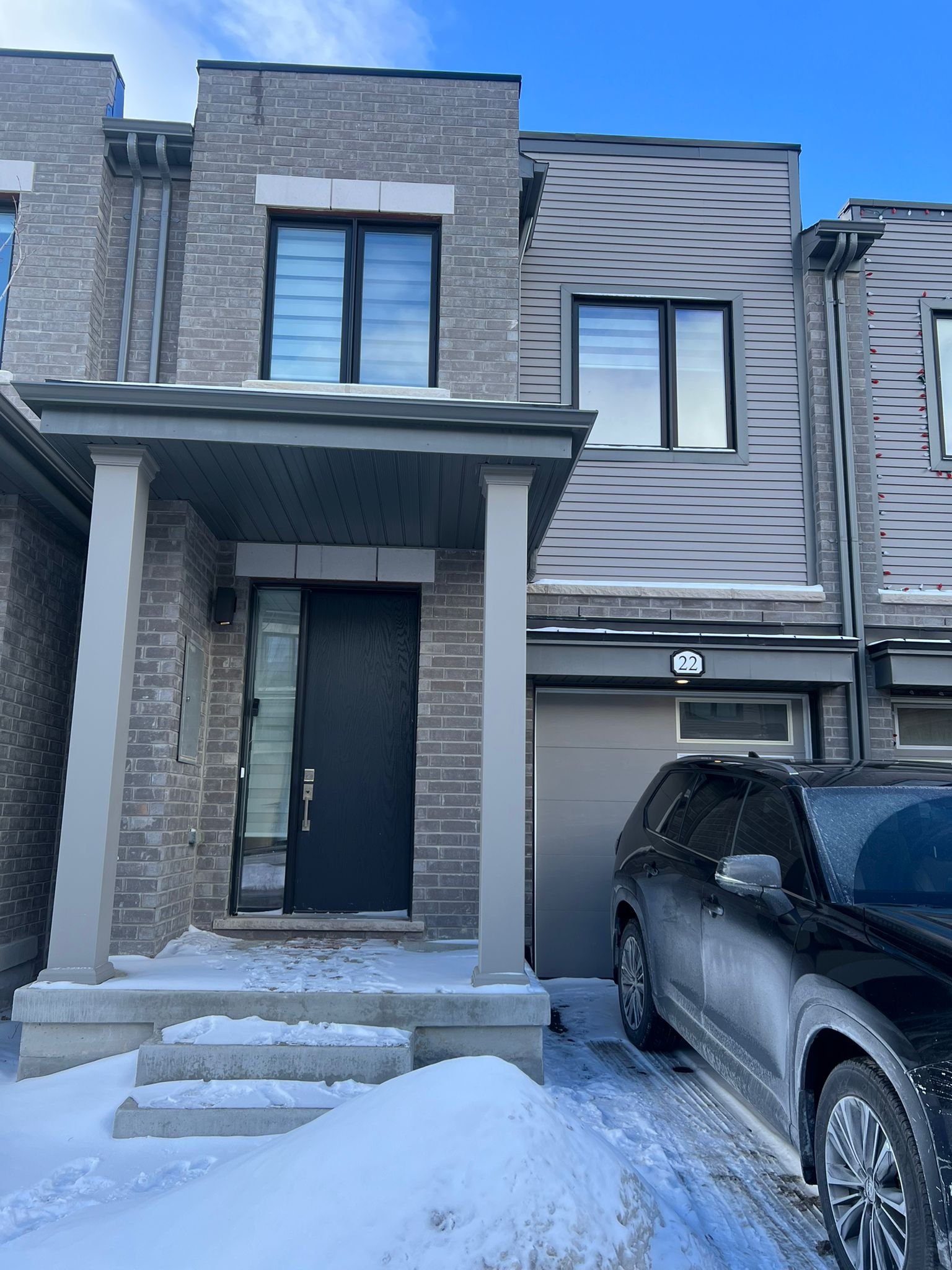 22 Sorbara Way, Whitby, ON L1M 0M4